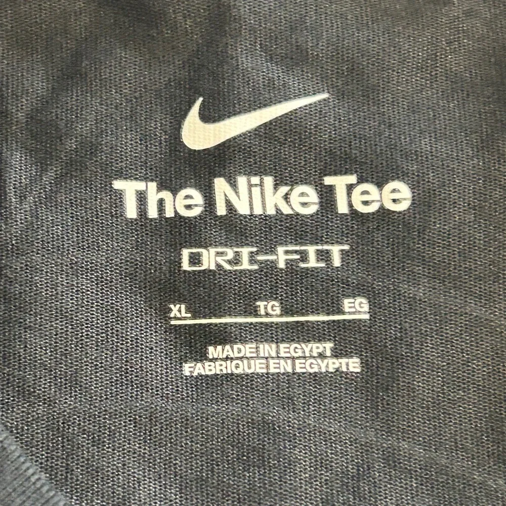 Nike‎ Mens Sabrina Dri-FIT Black Short Sleeve Graphic T-Shirt XL
